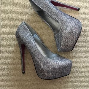 Women Silver Stiletto